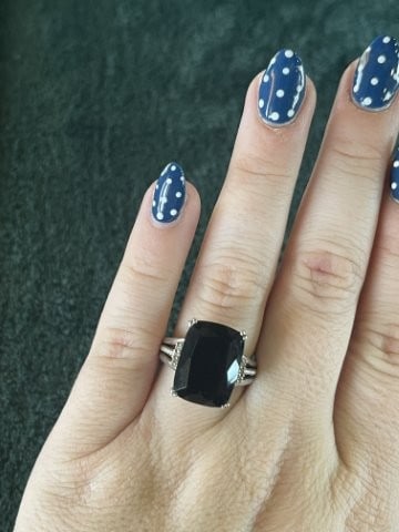 Sterling Silver .925 Ring: KEY WORDS: INDIAN ARTIFACT ARTIFACTS ARROWHEAD ARROWHEADS NATIVE AMERICAN MISSISSIPPIAN QUAPAW CADDO POTTERY COINS MORGAN DOLLAR PEACE DOLLAR SILVER COINS. All coins have been Sigma tested for