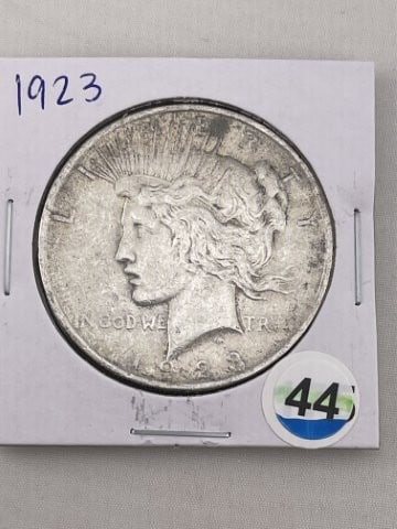 1923 Peace Silver Dollar Coin: KEY WORDS: INDIAN ARTIFACT ARTIFACTS ARROWHEAD ARROWHEADS NATIVE AMERICAN MISSISSIPPIAN QUAPAW CADDO POTTERY COINS MORGAN DOLLAR PEACE DOLLAR SILVER COINS. All coins have been Sigma tested for authent