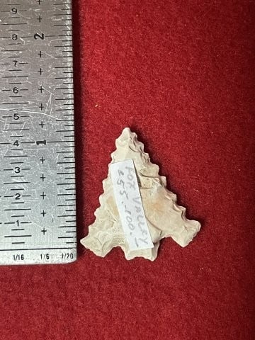 Fox Valley Indian Artifact Arrowhead (1 of 3)