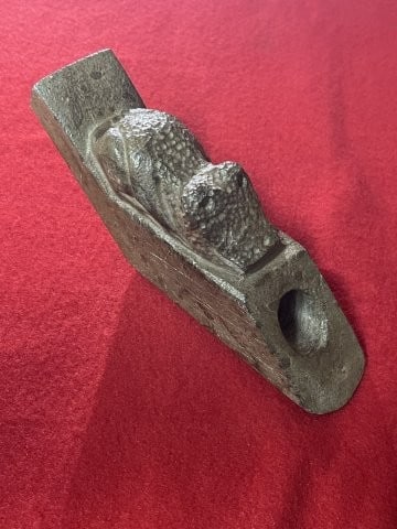 Frog Effigy Stone Pipe Indian Artifact Arrowhead: KEY WORDS: INDIAN ARTIFACT ARTIFACTS ARROWHEAD ARROWHEADS NATIVE AMERICAN MISSISSIPPIAN QUAPAW CADDO POTTERY COINS MORGAN DOLLAR PEACE DOLLAR SILVER COINS. All coins have been Sigma tested for authent