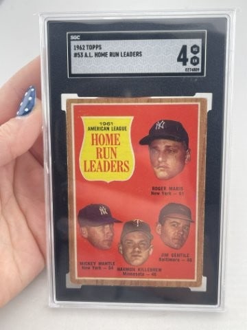 1962 Topps Mickey Mantle Baseball Card (1 of 2)