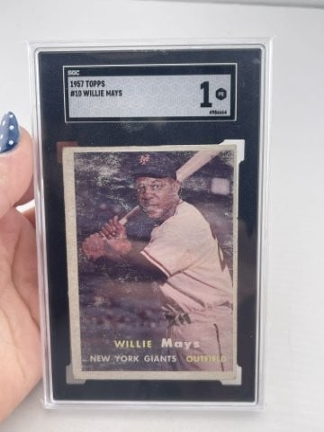 1957 Topps Willie Mays Baseball Card (1 of 2)
