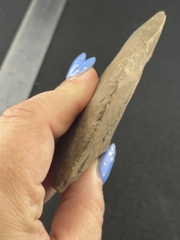 Chipped Blade Indian Artifact Arrowhead - 4