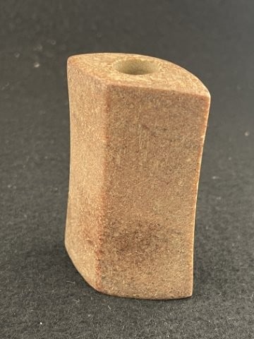 Bannerstone Indian Artifact Arrowhead: KEY WORDS: INDIAN ARTIFACT ARTIFACTS ARROWHEAD ARROWHEADS NATIVE AMERICAN MISSISSIPPIAN QUAPAW CADDO POTTERY COINS MORGAN DOLLAR PEACE DOLLAR SILVER COINS. All coins have been Sigma tested for authent