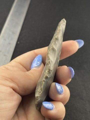Chipped Blade Indian Artifact Arrowhead - 4