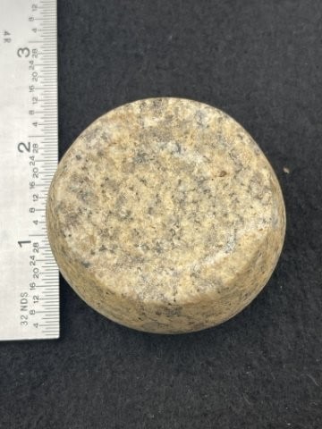 Discoidal Indian Artifact Arrowhead (1 of 5)