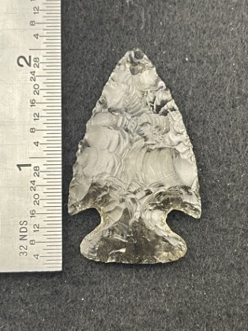 Glass Arrowhead: KEY WORDS: INDIAN ARTIFACT ARTIFACTS ARROWHEAD ARROWHEADS NATIVE AMERICAN MISSISSIPPIAN QUAPAW CADDO POTTERY COINS MORGAN DOLLAR PEACE DOLLAR SILVER COINS. All coins have been Sigma tested for