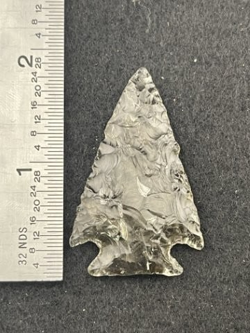Glass Arrowhead: KEY WORDS: INDIAN ARTIFACT ARTIFACTS ARROWHEAD ARROWHEADS NATIVE AMERICAN MISSISSIPPIAN QUAPAW CADDO POTTERY COINS MORGAN DOLLAR PEACE DOLLAR SILVER COINS. All coins have been Sigma tested for