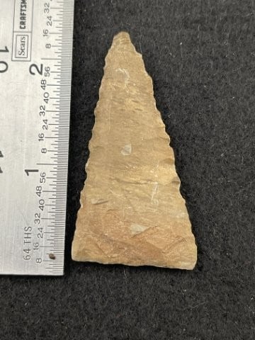 Triangle Indian Artifact Arrowhead: KEY WORDS: INDIAN ARTIFACT ARTIFACTS ARROWHEAD ARROWHEADS NATIVE AMERICAN MISSISSIPPIAN QUAPAW CADDO POTTERY COINS MORGAN DOLLAR PEACE DOLLAR SILVER COINS. All coins have been Sigma tested for authent