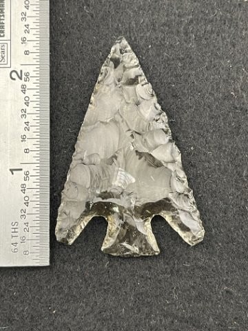 Glass Arrowhead: KEY WORDS: INDIAN ARTIFACT ARTIFACTS ARROWHEAD ARROWHEADS NATIVE AMERICAN MISSISSIPPIAN QUAPAW CADDO POTTERY COINS MORGAN DOLLAR PEACE DOLLAR SILVER COINS. All coins have been Sigma tested for
