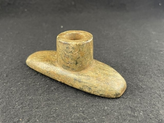 Stone Pipe Indian Artifact Arrowhead: KEY WORDS: INDIAN ARTIFACT ARTIFACTS ARROWHEAD ARROWHEADS NATIVE AMERICAN MISSISSIPPIAN QUAPAW CADDO POTTERY COINS MORGAN DOLLAR PEACE DOLLAR SILVER COINS. All coins have been Sigma tested for authent