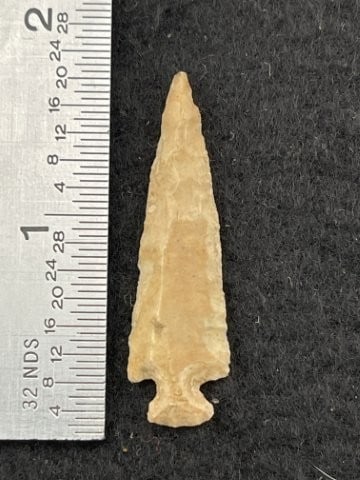 Arrow Point Indian Artifact Arrowhead (1 of 4)