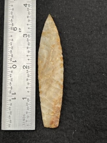 Agate Basin Indian Artifact Arrowhead (1 of 4)