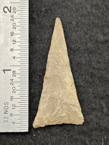 Triangle Indian Artifact Arrowhead: KEY WORDS: INDIAN ARTIFACT ARTIFACTS ARROWHEAD ARROWHEADS NATIVE AMERICAN MISSISSIPPIAN QUAPAW CADDO POTTERY COINS MORGAN DOLLAR PEACE DOLLAR SILVER COINS. All coins have been Sigma tested for