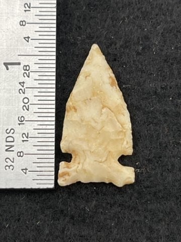 Arrow Point Indian Artifact Arrowhead (1 of 4)