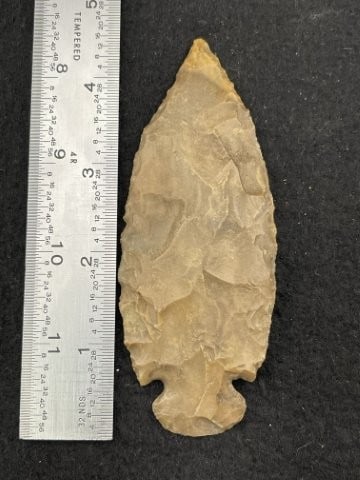 Dovetail Indian Artifact Arrowhead (1 of 4)
