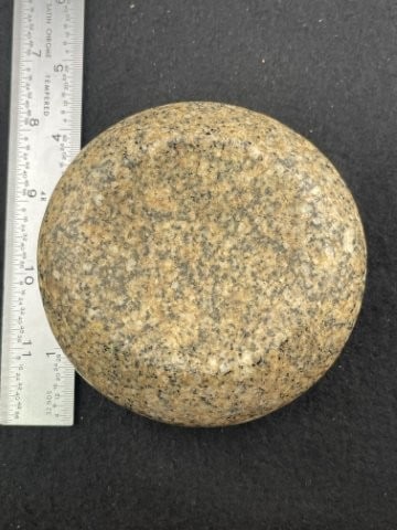 Discoidal Indian Artifact Arrowhead (1 of 5)