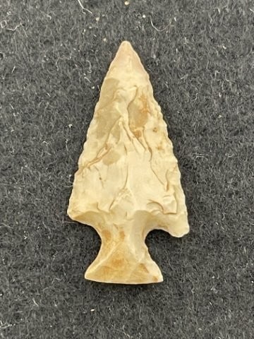 Arrow Point Indian Artifact Arrowhead - 2