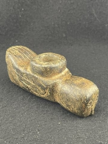 Bird Effigy Stone Pipe Indian Artifact Arrowhead: KEY WORDS: INDIAN ARTIFACT ARTIFACTS ARROWHEAD ARROWHEADS NATIVE AMERICAN MISSISSIPPIAN QUAPAW CADDO POTTERY COINS MORGAN DOLLAR PEACE DOLLAR SILVER COINS. All coins have been Sigma tested for