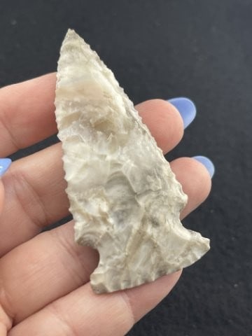 Side Notch Indian Artifact Arrowhead - 3