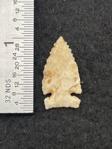 Arrow Point Indian Artifact Arrowhead (1 of 4)
