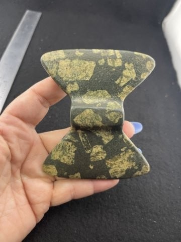 Bow-Tie Bannerstone Indian Artifact Arrowhead - 5