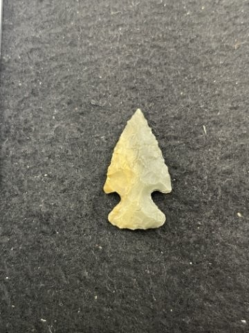 Arrow Point Indian Artifact Arrowhead - 2