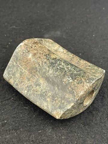 Bannerstone Indian Artifact Arrowhead: KEY WORDS: INDIAN ARTIFACT ARTIFACTS ARROWHEAD ARROWHEADS NATIVE AMERICAN MISSISSIPPIAN QUAPAW CADDO POTTERY COINS MORGAN DOLLAR PEACE DOLLAR SILVER COINS. All coins have been Sigma tested for authent