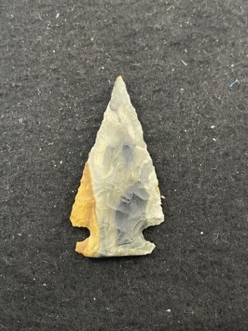 Side Notch Indian Artifact Arrowhead - 2