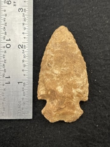 Dovetail Indian Artifact Arrowhead (1 of 3)