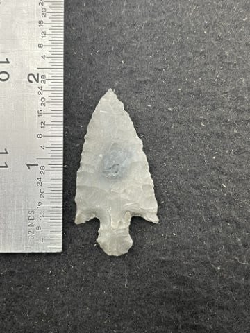 Hardin Indian Artifact Arrowhead: KEY WORDS: INDIAN ARTIFACT ARTIFACTS ARROWHEAD ARROWHEADS NATIVE AMERICAN MISSISSIPPIAN QUAPAW CADDO POTTERY COINS MORGAN DOLLAR PEACE DOLLAR SILVER COINS. All coins have been Sigma tested for authent