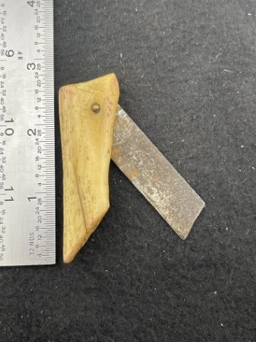 Bone Handle Pocket Knife: KEY WORDS: INDIAN ARTIFACT ARTIFACTS ARROWHEAD ARROWHEADS NATIVE AMERICAN MISSISSIPPIAN QUAPAW CADDO POTTERY COINS MORGAN DOLLAR PEACE DOLLAR SILVER COINS. All coins have been Sigma tested for authent