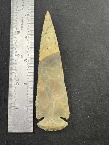 Arrow Point Indian Artifact Arrowhead (1 of 3)