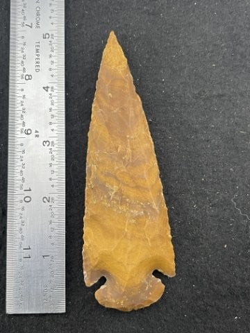 Arrow Point Indian Artifact Arrowhead (1 of 3)