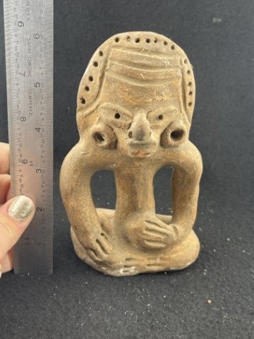 Pre-Columbian Pottery Vessel (1 of 6)