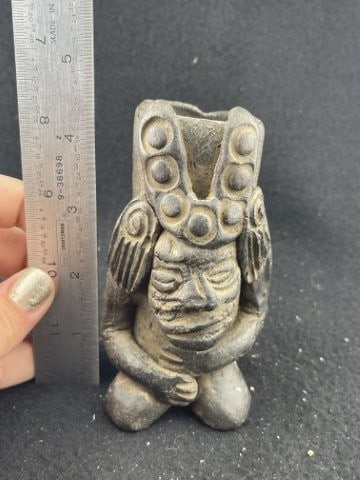 Pre-Columbian Pottery Vessel (1 of 7)