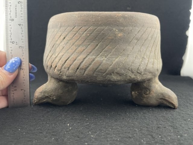 Pre-Columbian Pottery Vessel (1 of 5)