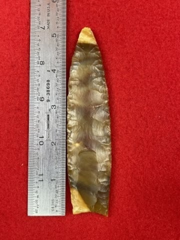5 & 1/8" Clovis exceptionally made beautiful material Indian Artifact Arrowhead (1 of 4)