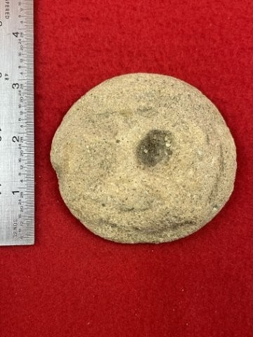 Discoidal Indian Artifact Arrowhead: KEY WORDS: INDIAN ARTIFACT ARTIFACTS ARROWHEAD ARROWHEADS NATIVE AMERICAN MISSISSIPPIAN QUAPAW CADDO POTTERY COINS MORGAN DOLLAR PEACE DOLLAR SILVER COINS. All coins have been Sigma tested for