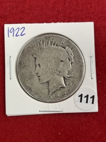 1922 Peace Silver Dollar Coin: KEY WORDS: INDIAN ARTIFACT ARTIFACTS ARROWHEAD ARROWHEADS NATIVE AMERICAN MISSISSIPPIAN QUAPAW CADDO POTTERY COINS MORGAN DOLLAR PEACE DOLLAR SILVER COINS. All coins have been Sigma tested for authent