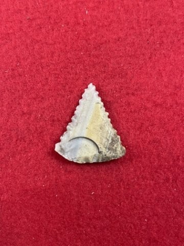 Arrow Point Indian Artifact Arrowhead - 2