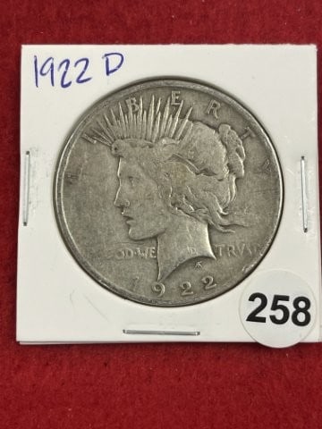 1922 D Peace Silver Dollar Coin (1 of 2)
