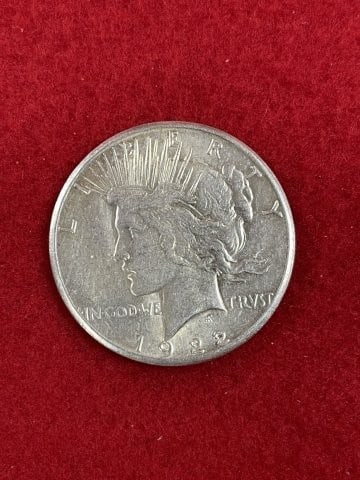 1922 Peace Silver Dollar Coin: KEY WORDS: INDIAN ARTIFACT ARTIFACTS ARROWHEAD ARROWHEADS NATIVE AMERICAN MISSISSIPPIAN QUAPAW CADDO POTTERY COINS MORGAN DOLLAR PEACE DOLLAR SILVER COINS. All coins have been Sigma tested for