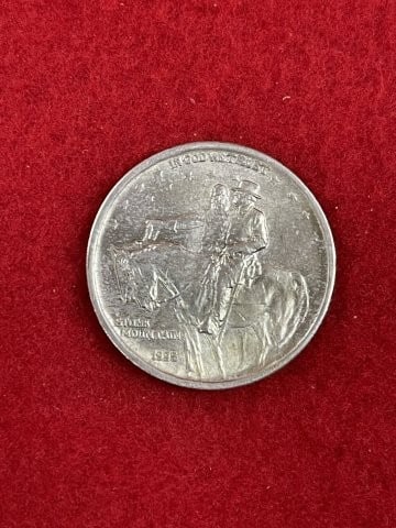 1925 Stone Mountain Half Dollar Silver Coin: KEY WORDS: INDIAN ARTIFACT ARTIFACTS ARROWHEAD ARROWHEADS NATIVE AMERICAN MISSISSIPPIAN QUAPAW CADDO POTTERY COINS MORGAN DOLLAR PEACE DOLLAR SILVER COINS. All coins have been Sigma tested for