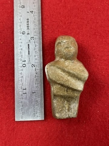 Human Effigy Indian Artifact Arrowhead: KEY WORDS: INDIAN ARTIFACT ARTIFACTS ARROWHEAD ARROWHEADS NATIVE AMERICAN MISSISSIPPIAN QUAPAW CADDO POTTERY COINS MORGAN DOLLAR PEACE DOLLAR SILVER COINS. All coins have been Sigma tested for