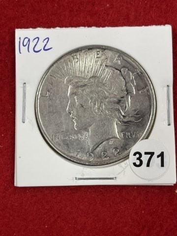 1922 Peace Silver Dollar Coin: KEY WORDS: INDIAN ARTIFACT ARTIFACTS ARROWHEAD ARROWHEADS NATIVE AMERICAN MISSISSIPPIAN QUAPAW CADDO POTTERY COINS MORGAN DOLLAR PEACE DOLLAR SILVER COINS. All coins have been Sigma tested for