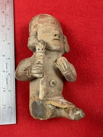 Pre-Columbian Pottery Vessel Indian Artifact Arrowhead: KEY WORDS: INDIAN ARTIFACT ARTIFACTS ARROWHEAD ARROWHEADS NATIVE AMERICAN MISSISSIPPIAN QUAPAW CADDO POTTERY COINS MORGAN DOLLAR PEACE DOLLAR SILVER COINS. All coins have been Sigma tested for authent