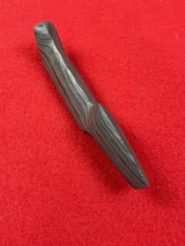 Slate Birdstone Indian Artifact Arrowhead: KEY WORDS: INDIAN ARTIFACT ARTIFACTS ARROWHEAD ARROWHEADS NATIVE AMERICAN MISSISSIPPIAN QUAPAW CADDO POTTERY COINS MORGAN DOLLAR PEACE DOLLAR SILVER COINS. All coins have been Sigma tested for