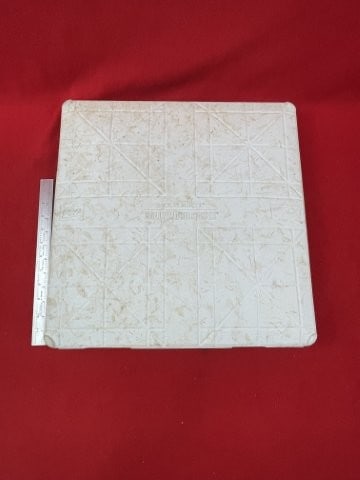 Game Used Authentic Base Major League Baseball - 2