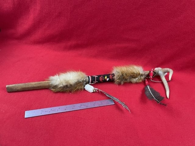 Antler Trade Pipe with Beaded Stem Indian Artifact Arrowhead: KEY WORDS: INDIAN ARTIFACT ARTIFACTS ARROWHEAD ARROWHEADS NATIVE AMERICAN MISSISSIPPIAN QUAPAW CADDO POTTERY COINS MORGAN DOLLAR PEACE DOLLAR SILVER COINS. All coins have been Sigma tested for